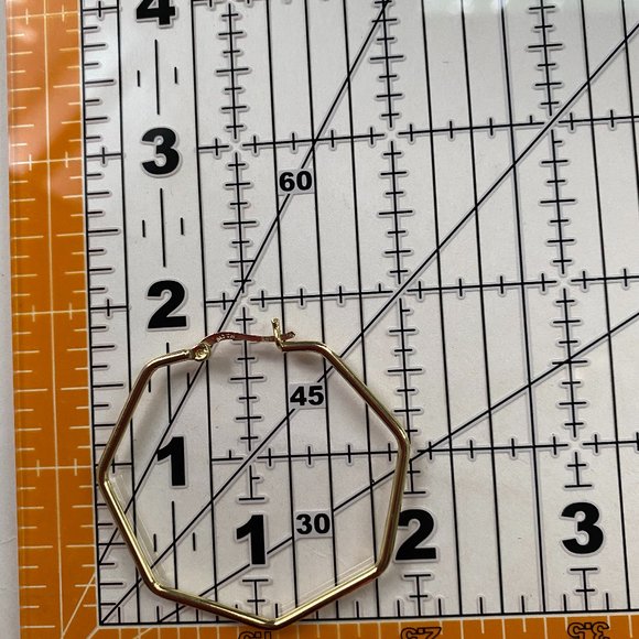 Gold plated Hoop earrings using contadiodjo beads. - Picture 3 of 3